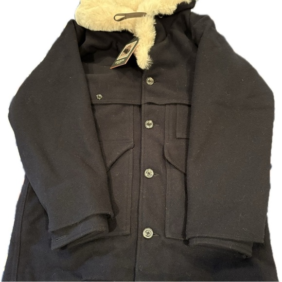 Filson LINED MACKINAW WOOL PACKER COAT with shearling collar - Picture 10 of 10